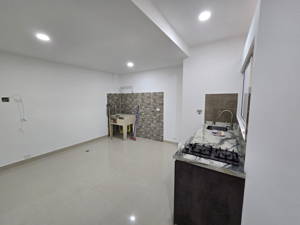 Apartamento En Arriendo - La Esmeralda, Cali