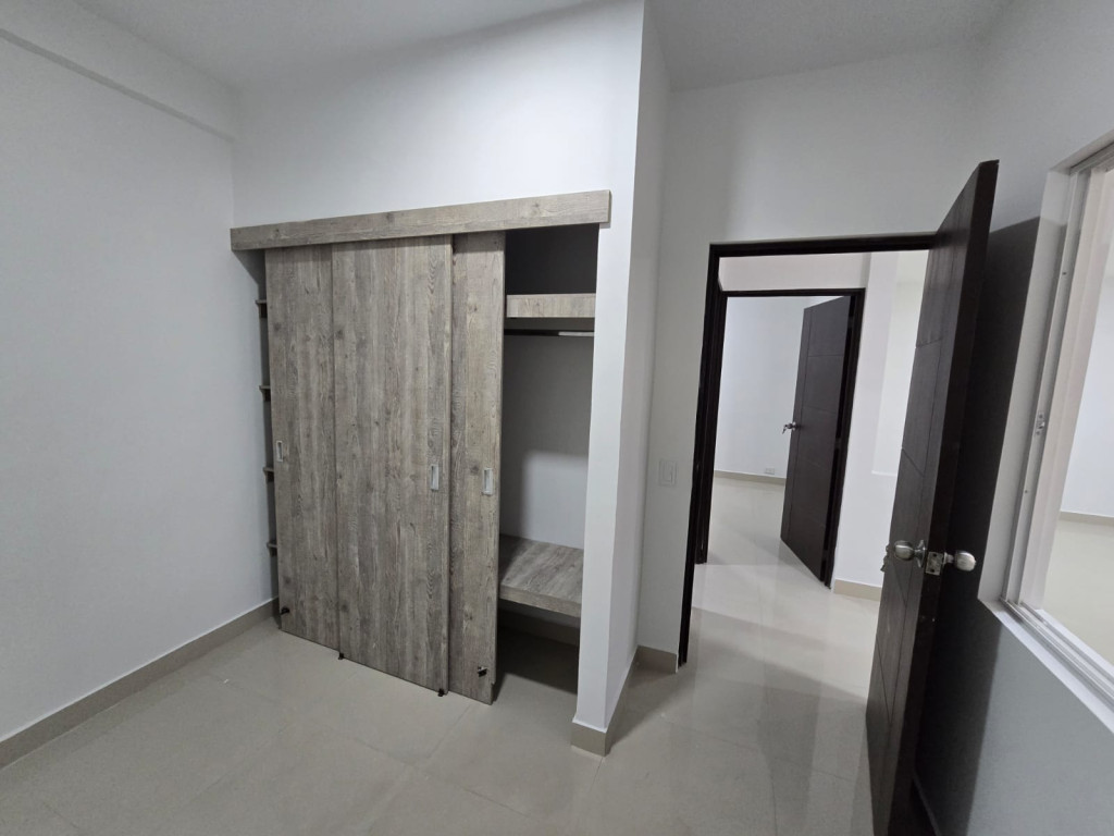Apartamento En Arriendo - La Esmeralda, Cali