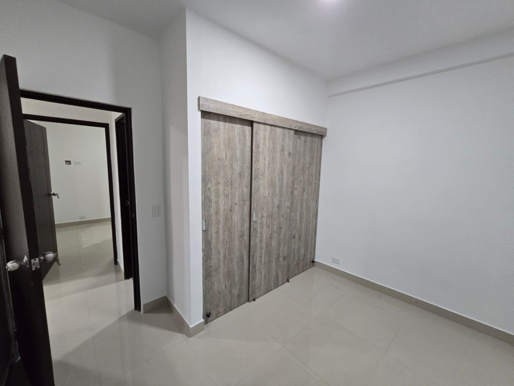 Apartamento En Arriendo - La Esmeralda, Cali