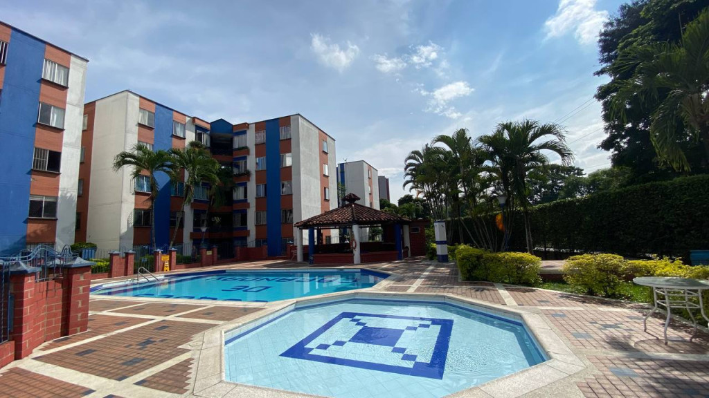 Apartamento En Venta - Ciudad Los Alamos, Cali