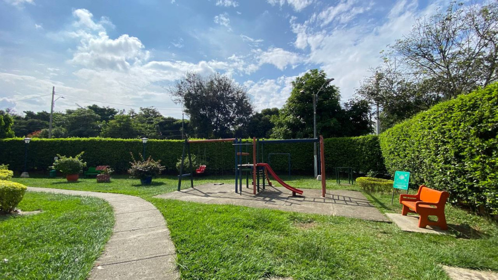 Apartamento En Venta - Ciudad Los Alamos, Cali