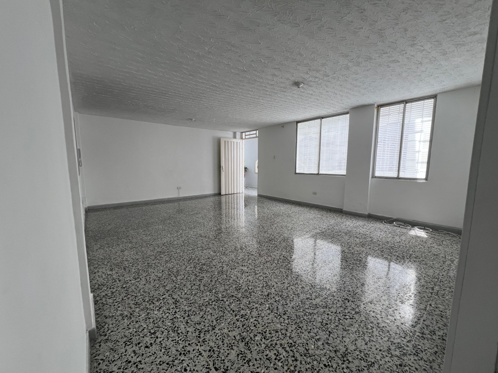 Apartamento En Venta - Cañaveralejo - Seguros Patria, Cali