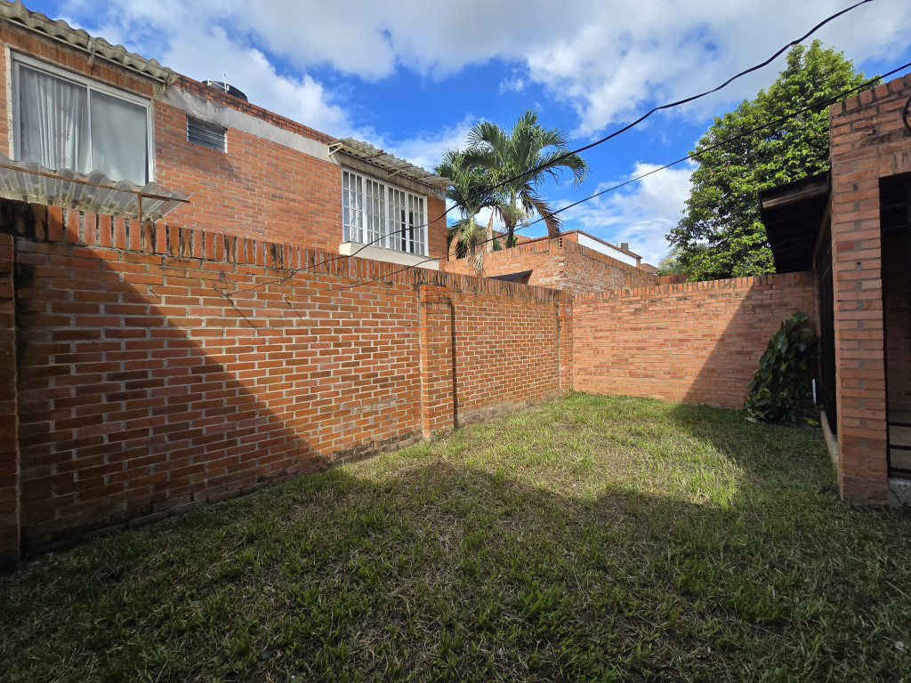 Casa En Venta - Urbanización San Joaquin, Cali