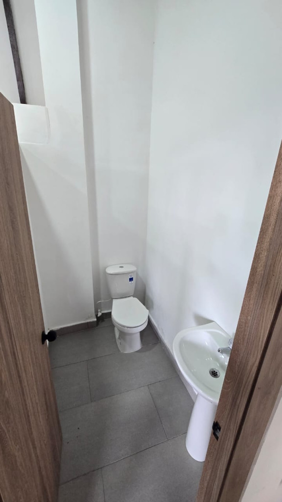 Local En Arriendo - El Gran Limonar, Cali