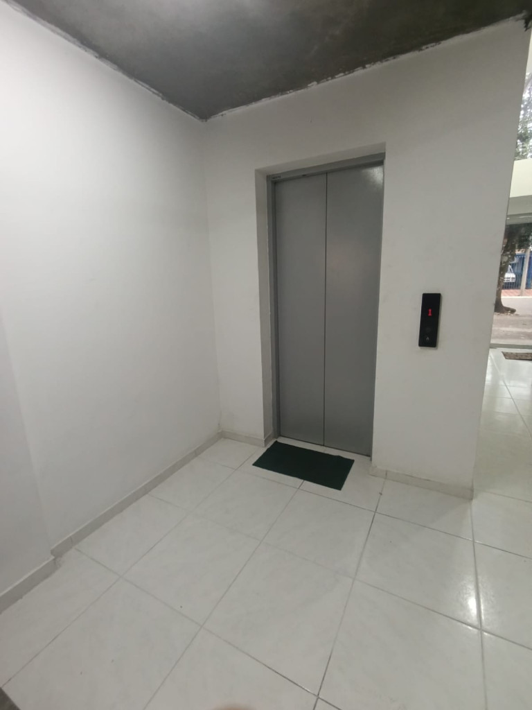 Edificio En Arriendo - Versalles, Cali