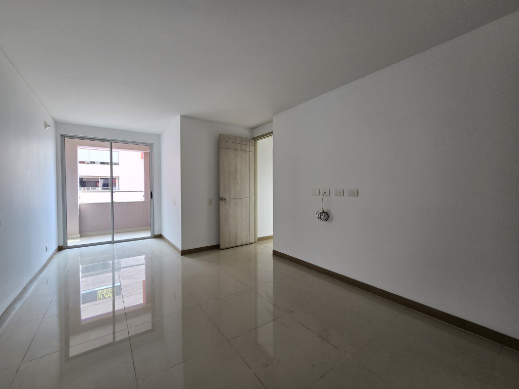 Apartamento En Venta - Urbanización La Flora, Cali