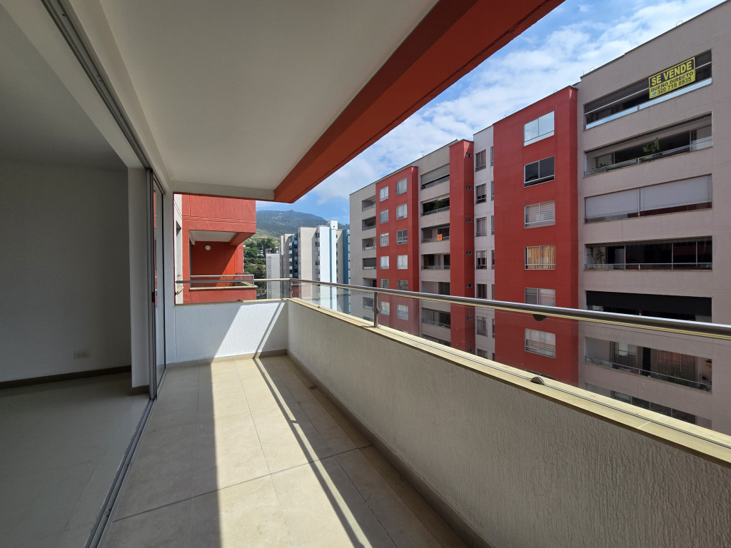 Apartamento En Venta - Urbanización La Flora, Cali