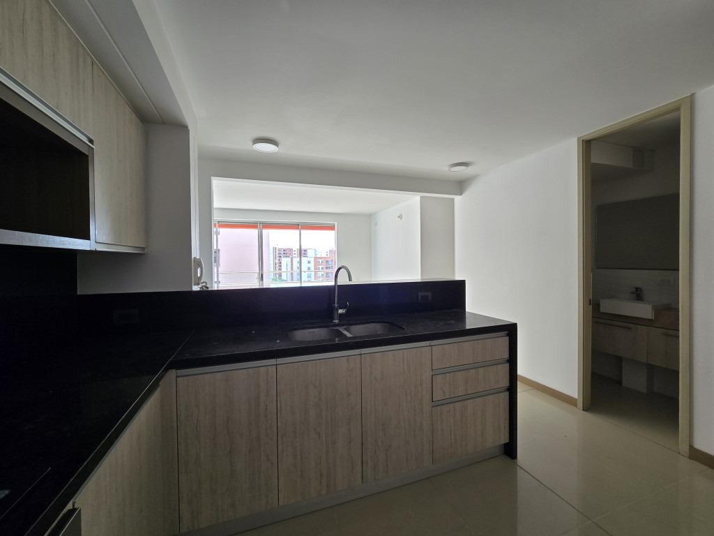Apartamento En Venta - Urbanización La Flora, Cali