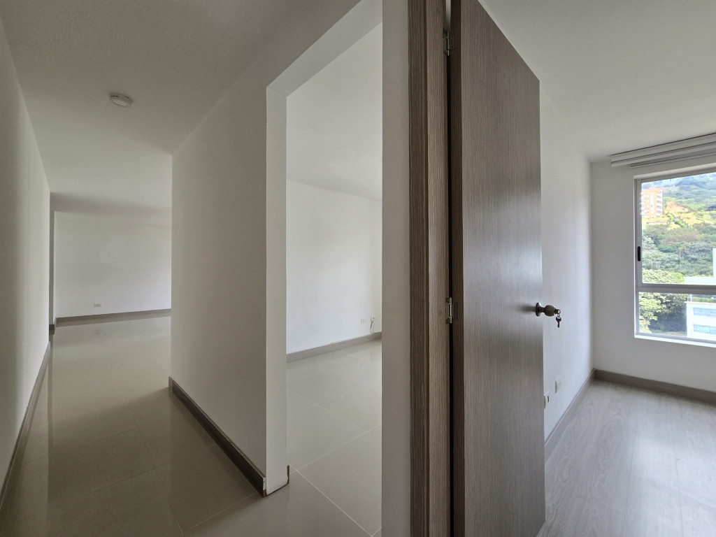 Apartamento En Venta - Cristales, Cali