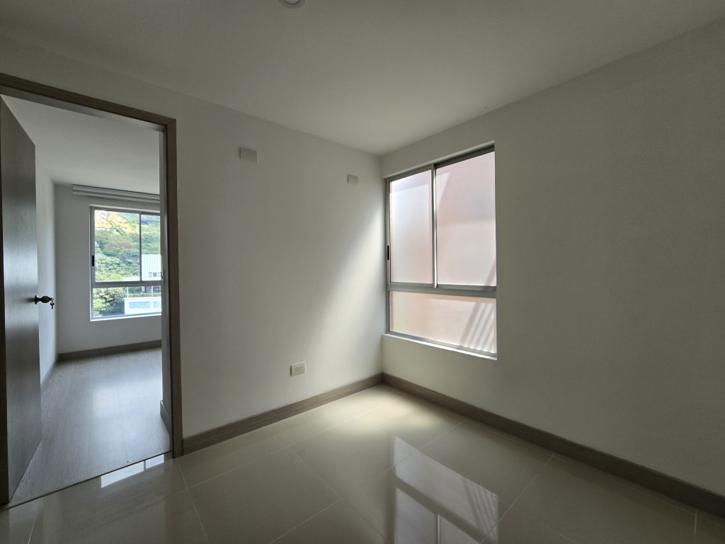 Apartamento En Venta - Cristales, Cali