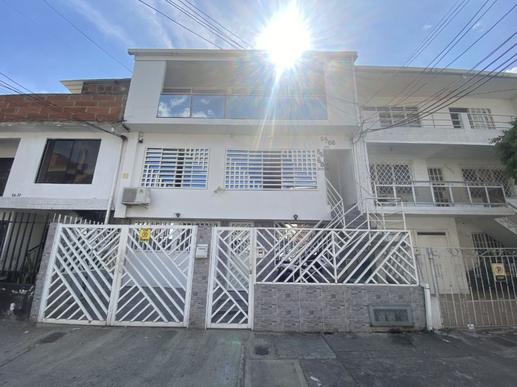 Apartamento En Venta - Primero De Mayo, Cali