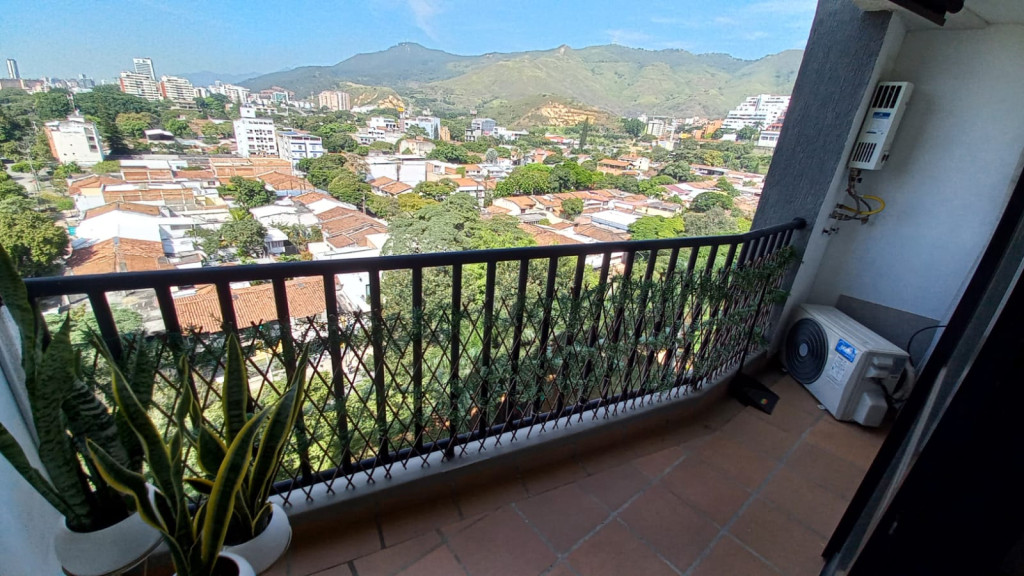 Apartaestudio En Arriendo - Urbanización La Flora, Cali