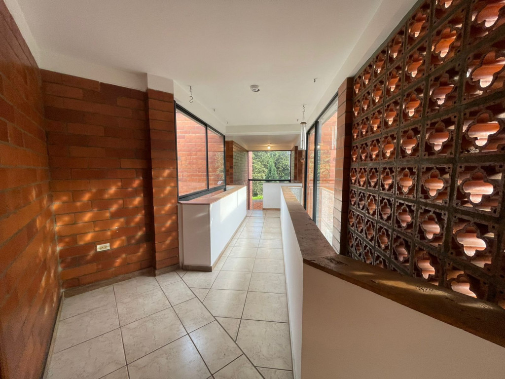 Casa En Arriendo - Ciudad Jardín, Cali