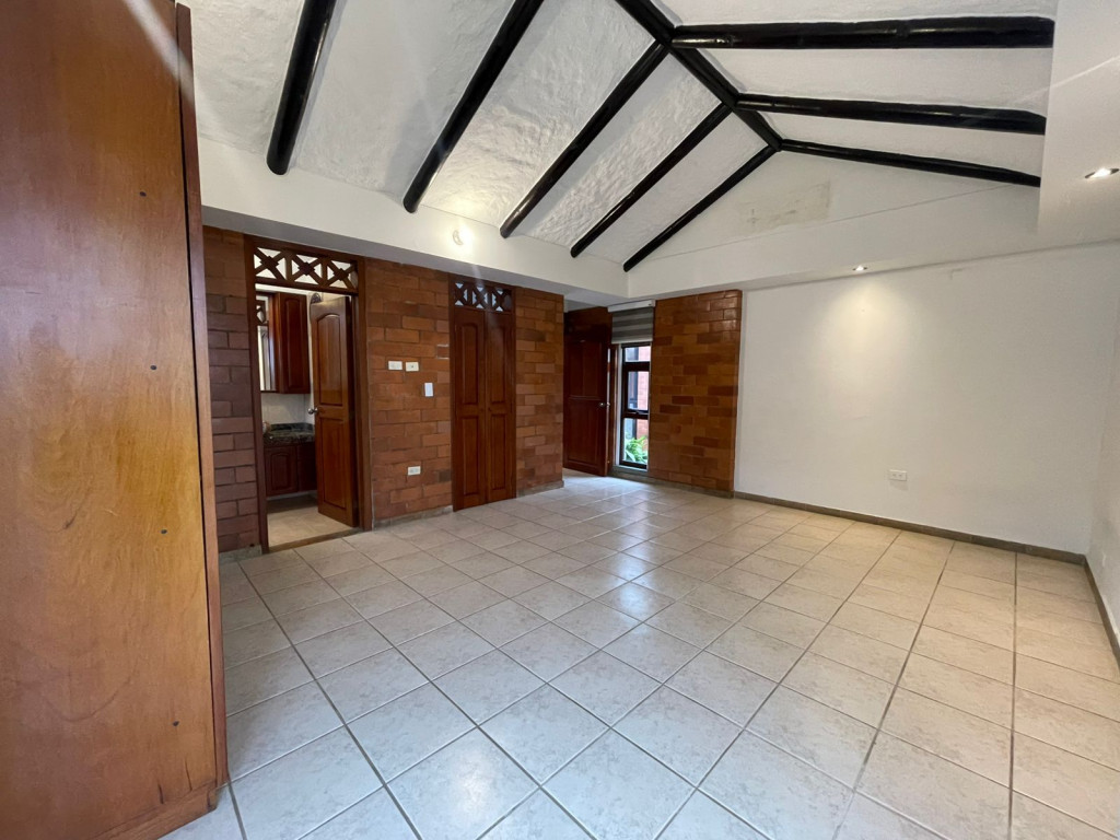 Casa En Arriendo - Ciudad Jardín, Cali