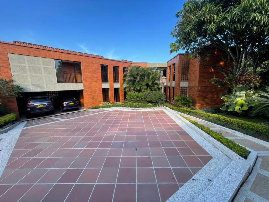 Casa En Arriendo - Ciudad Jardín, Cali