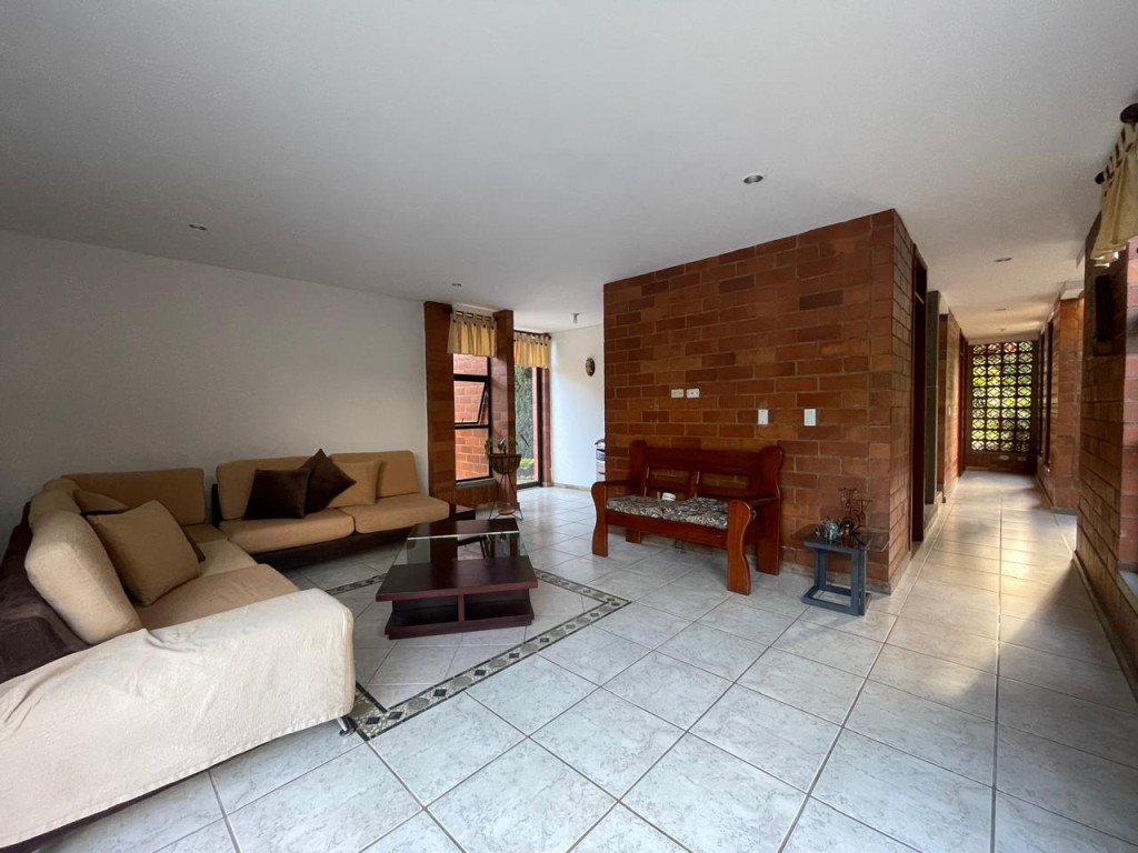 Casa En Arriendo - Ciudad Jardín, Cali