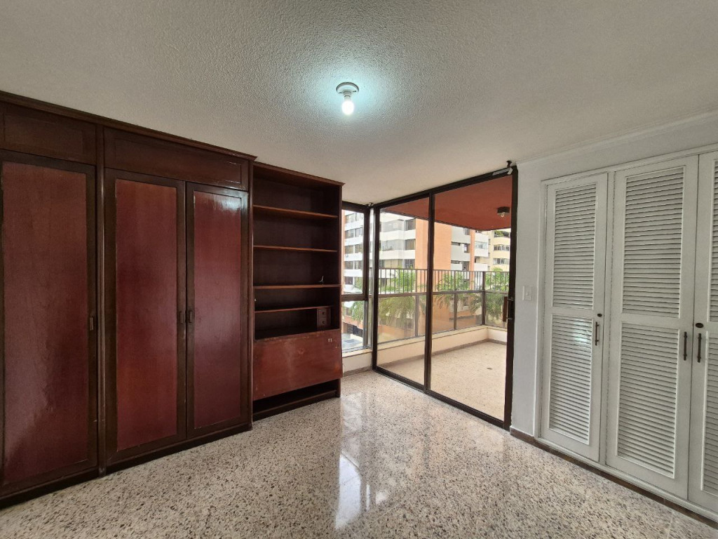 Apartamento En Venta - Versalles, Cali