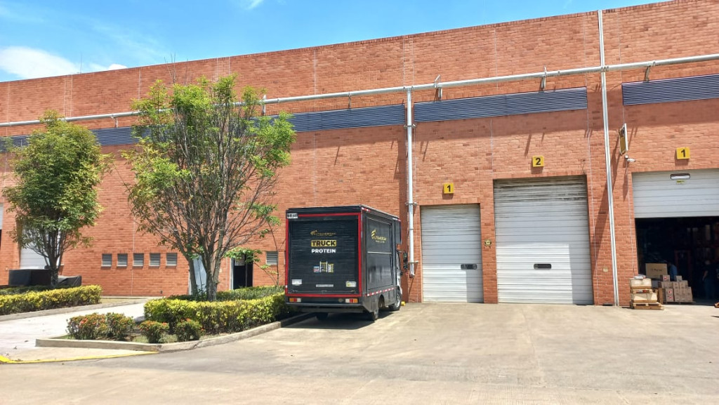 Bodega En Arriendo - Acopi, Yumbo