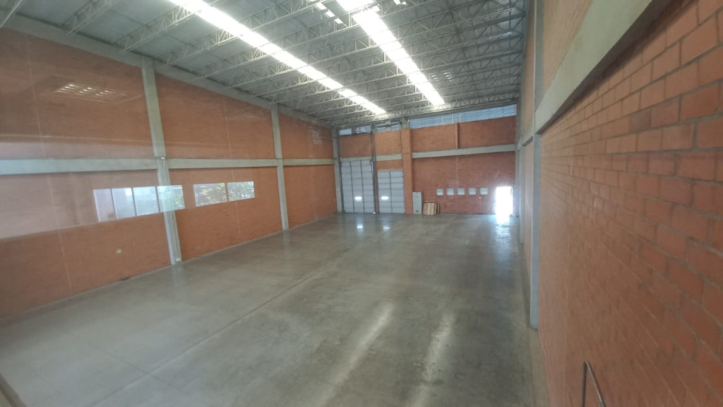 Bodega En Arriendo - Acopi, Yumbo