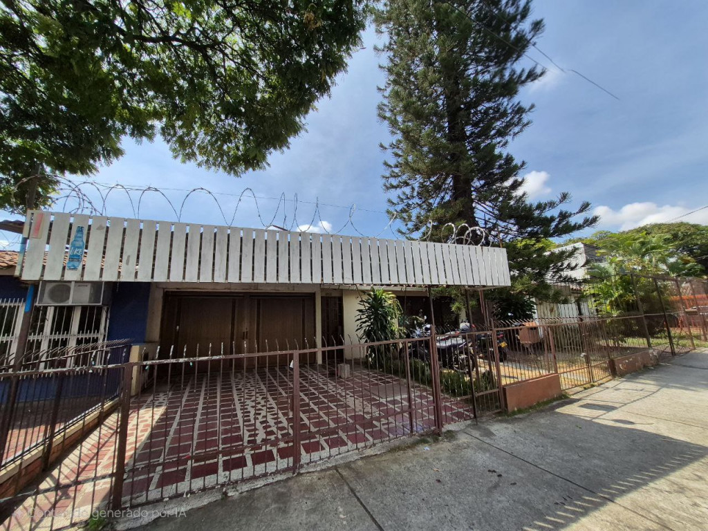 Casa En Venta - Urbanización La Flora, Cali