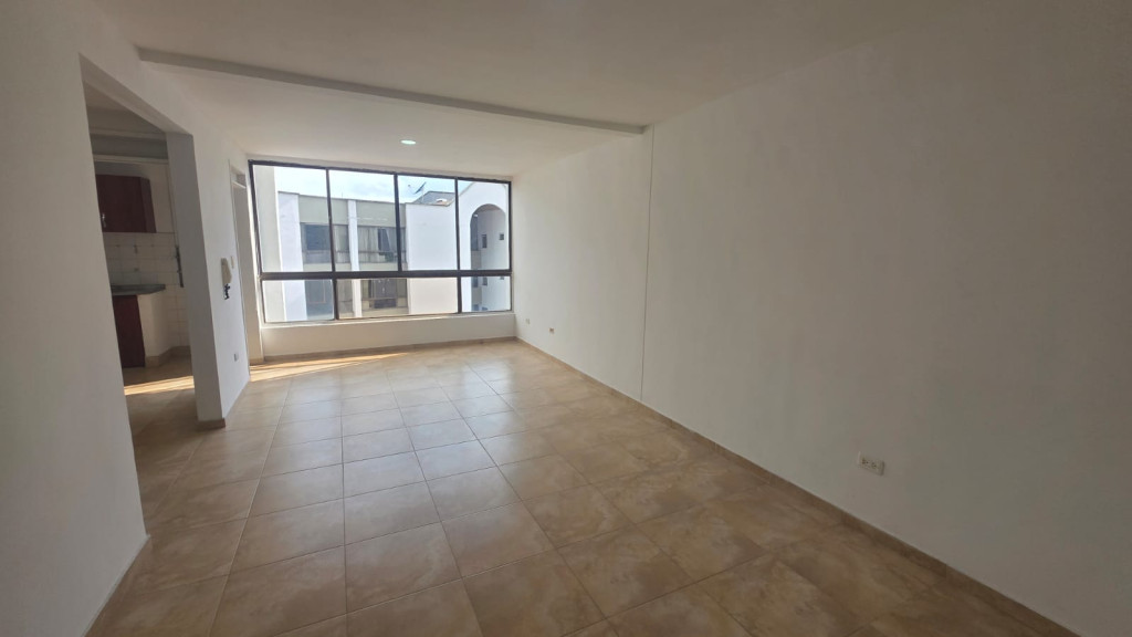 Apartamento En Arriendo - Ciudad Capri, Cali