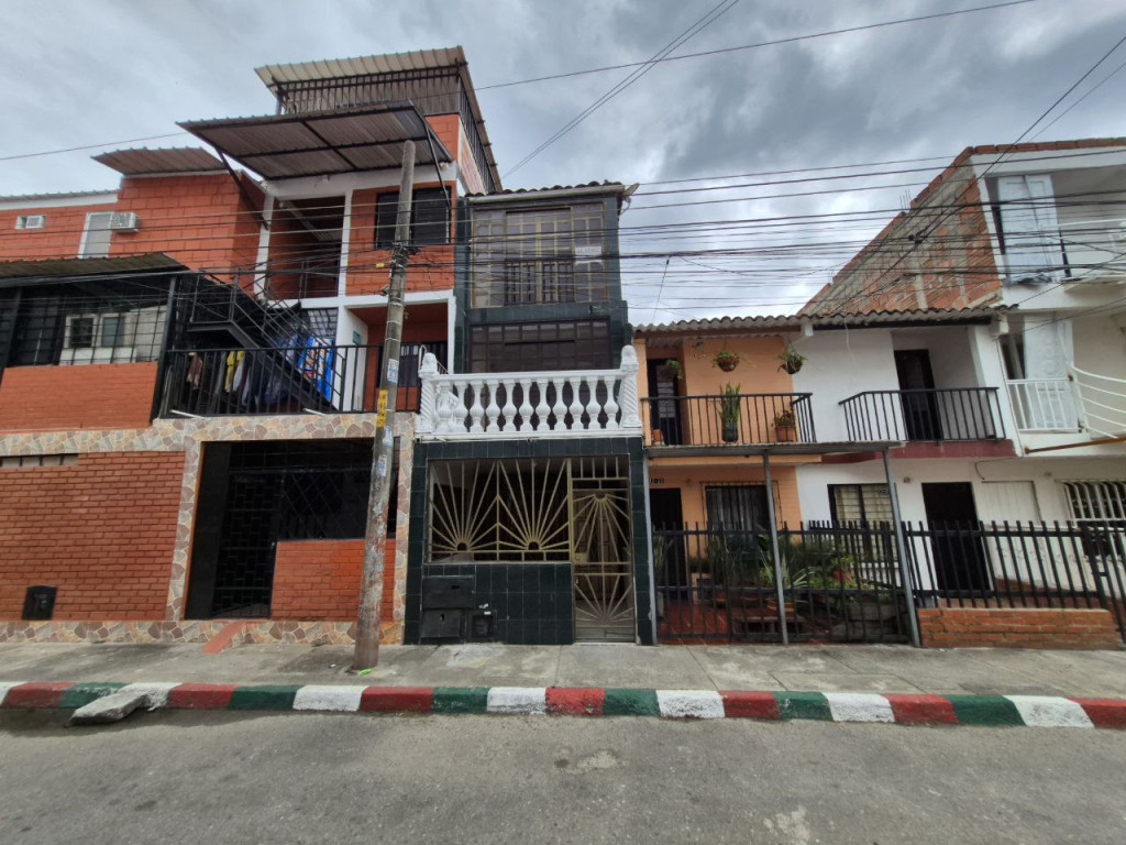 Casa En Venta - Brisas De Los Alamos, Cali