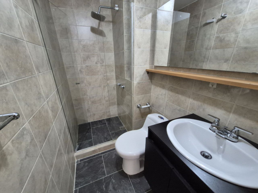 Apartamento En Venta - Urbanización La Flora, Cali