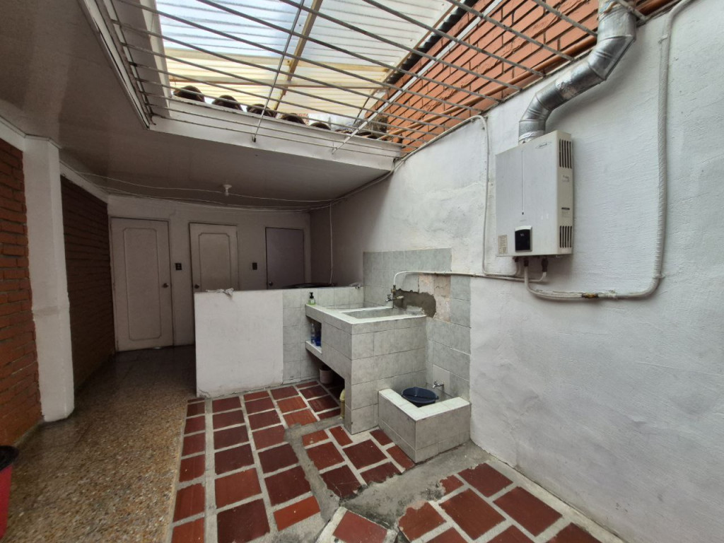 Casa En Venta - Urbanización La Flora, Cali