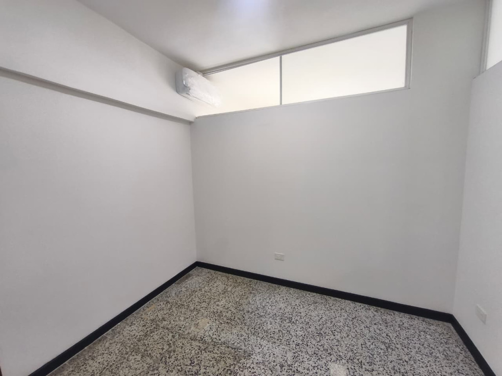 Oficina En Arriendo - Santa Mónica Residencial, Cali