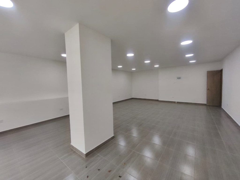 Local En Arriendo - Santa Mónica Residencial, Cali