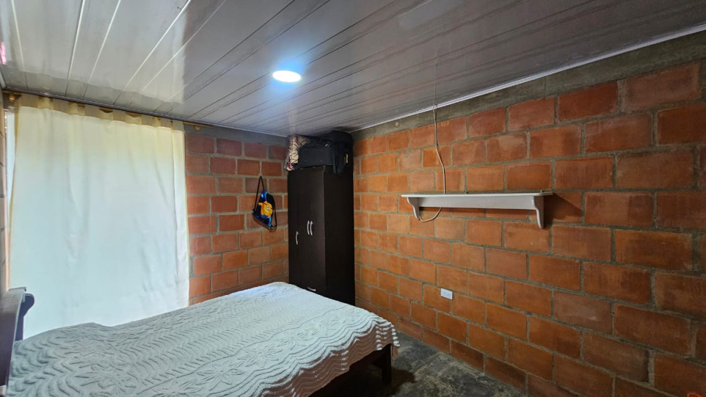 Casa En Arriendo - La Buitrera, Cali