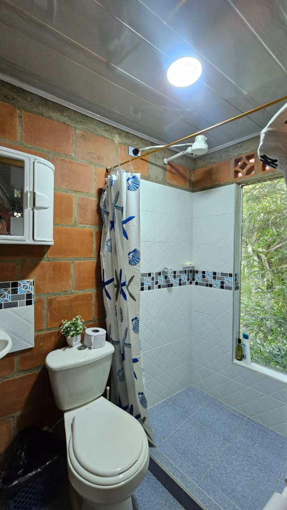 Casa En Arriendo - La Buitrera, Cali