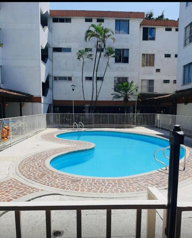 Apartamento En Arriendo - El Limonar, Cali