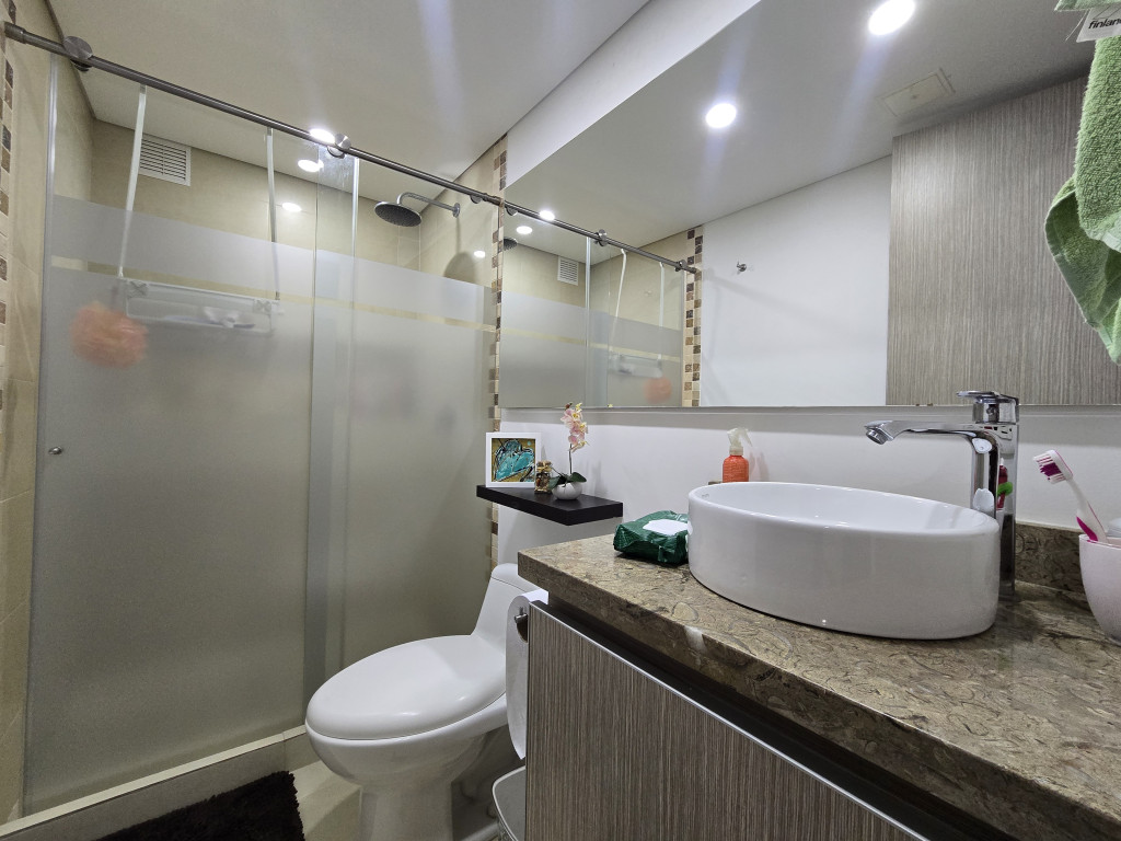 Apartamento En Venta - Urbanización La Flora, Cali