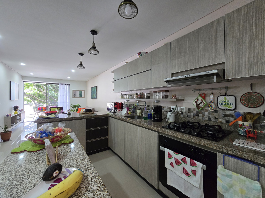 Apartamento En Venta - Urbanización La Flora, Cali