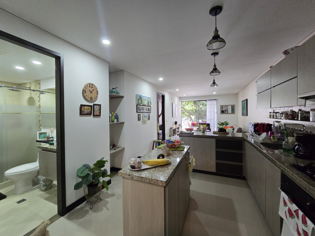 Apartamento En Venta - Urbanización La Flora, Cali