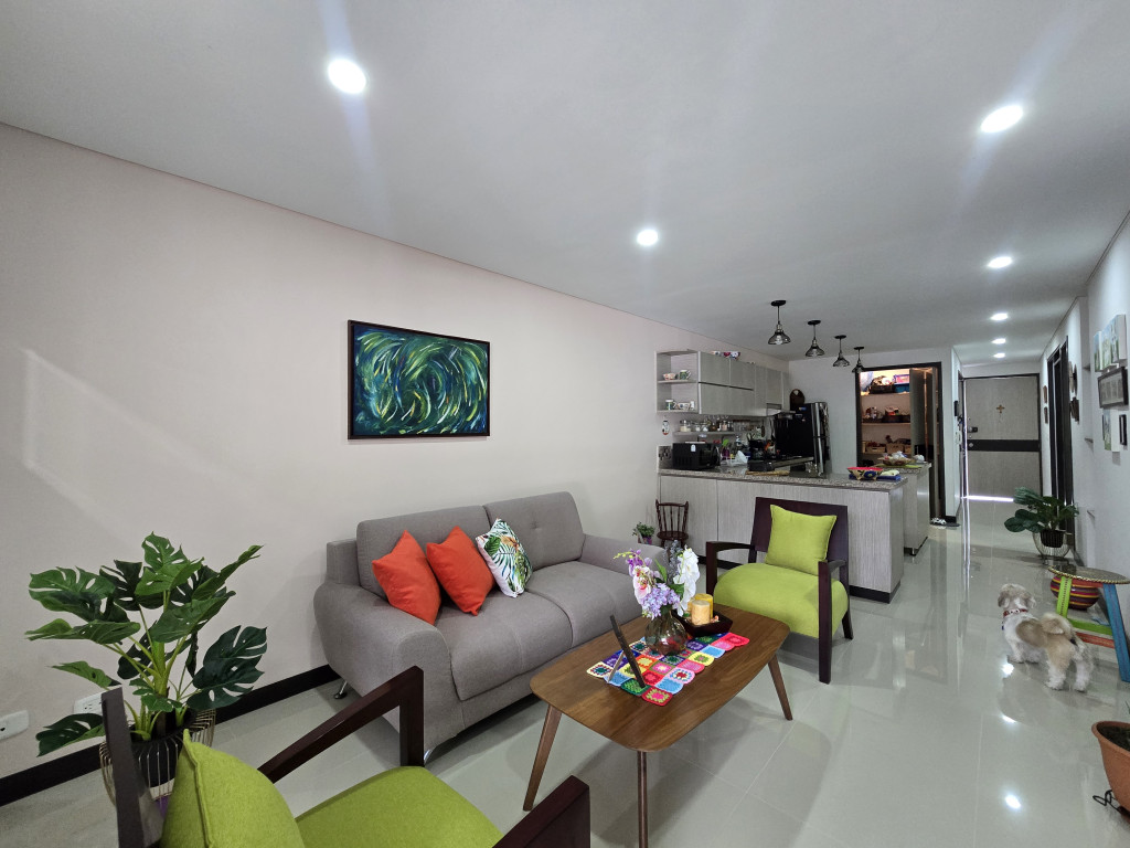 Apartamento En Venta - Urbanización La Flora, Cali