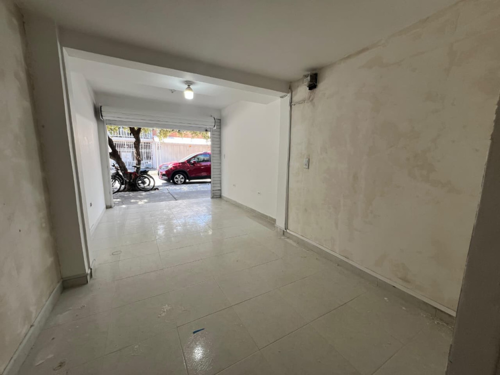 Local En Arriendo - Palmeras Del Norte, Cali