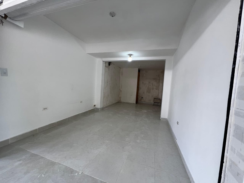 Local En Arriendo - Palmeras Del Norte, Cali