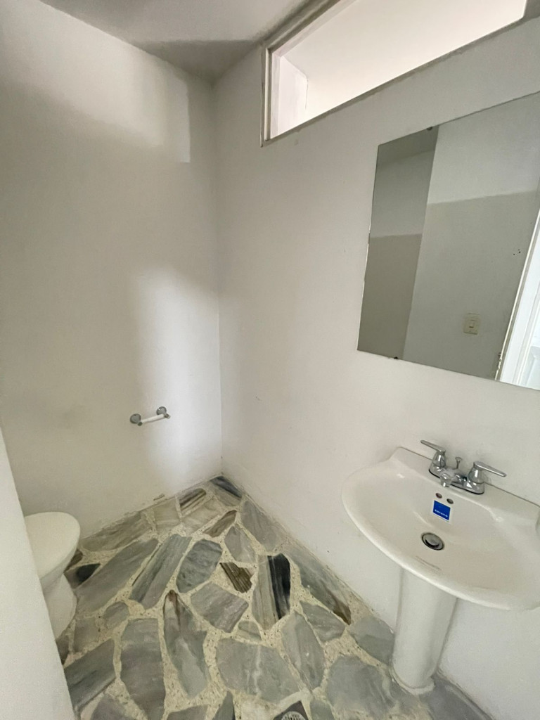 Local En Arriendo - Versalles, Cali