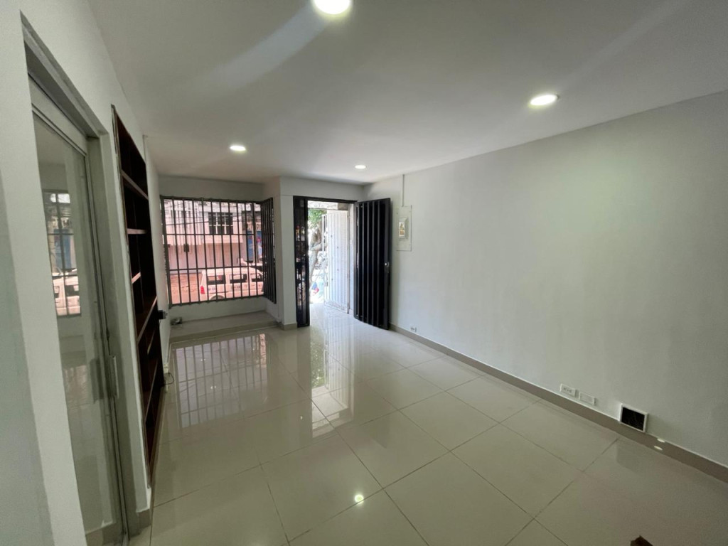 Local En Arriendo - Versalles, Cali
