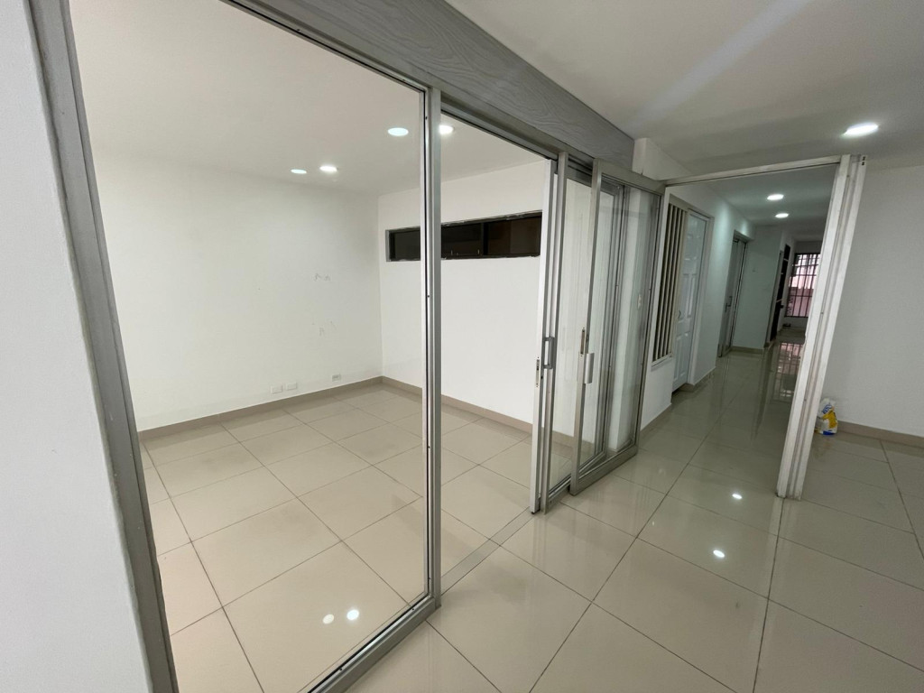 Local En Arriendo - Versalles, Cali