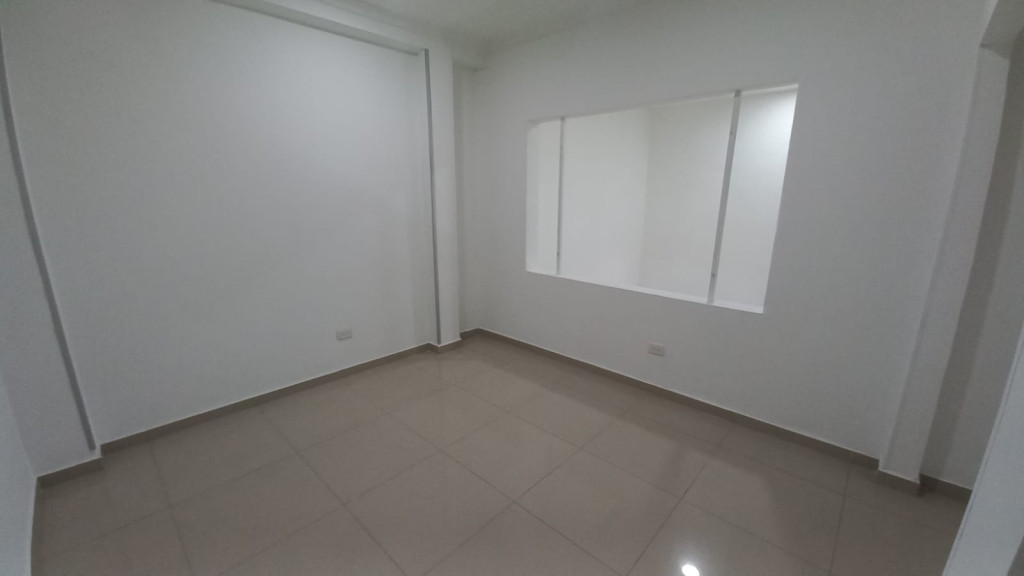 Local En Arriendo - Champagñat, Cali