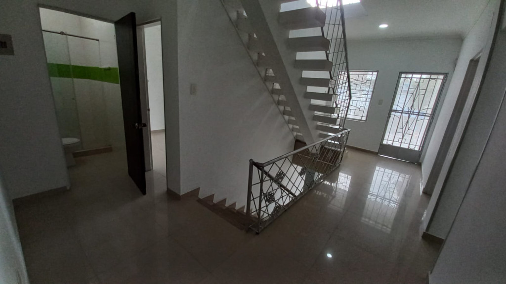 Local En Arriendo - Champagñat, Cali