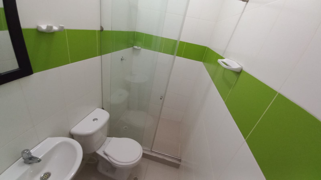 Local En Arriendo - Champagñat, Cali