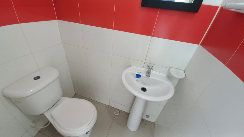 Local En Arriendo - Champagñat, Cali