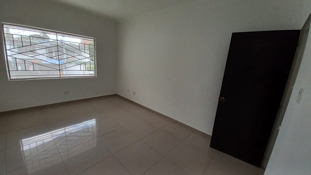 Local En Arriendo - Champagñat, Cali