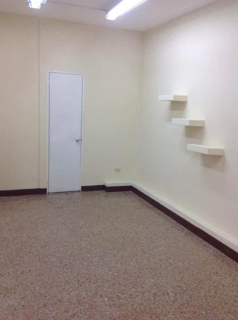 Local En Arriendo - Champagñat, Cali