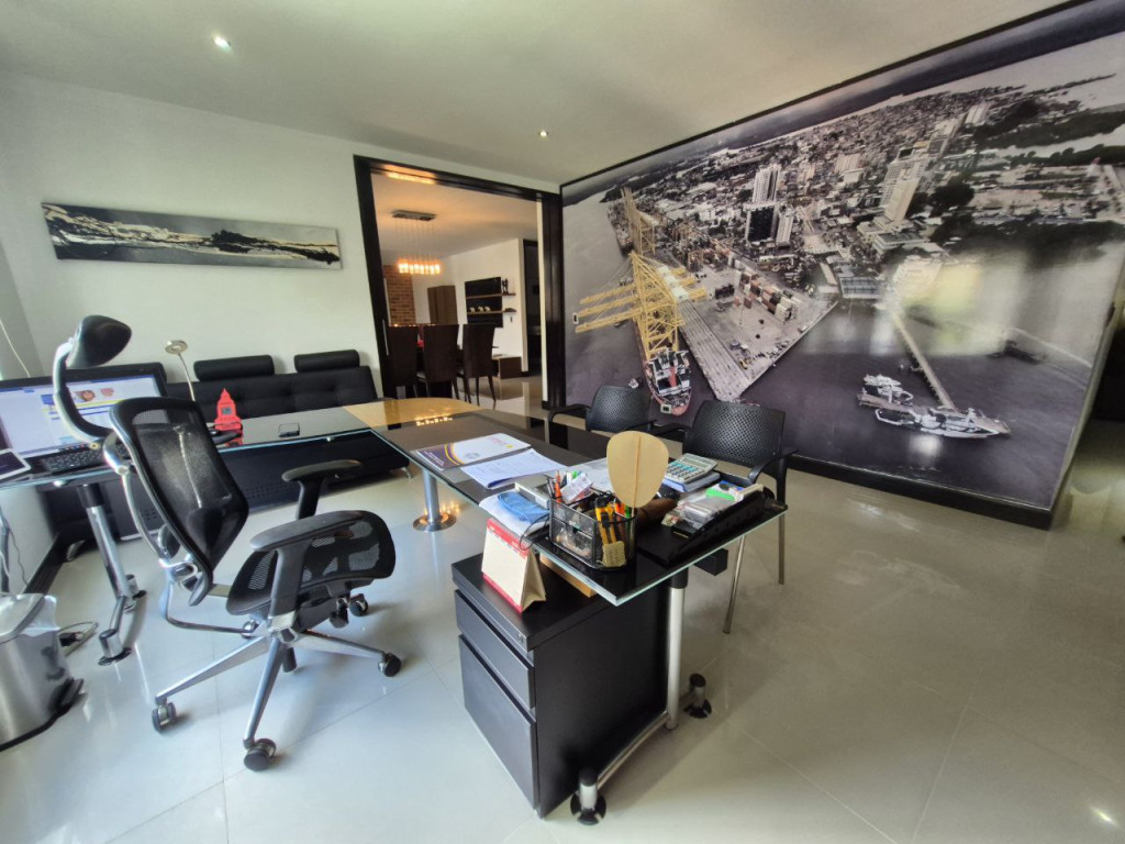 Apartamento En Venta - Ciudad Jardín, Cali