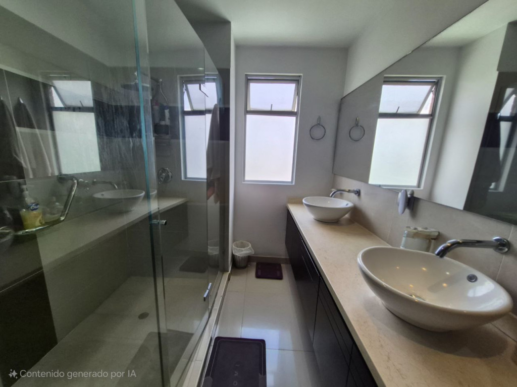 Apartamento En Venta - Ciudad Jardín, Cali